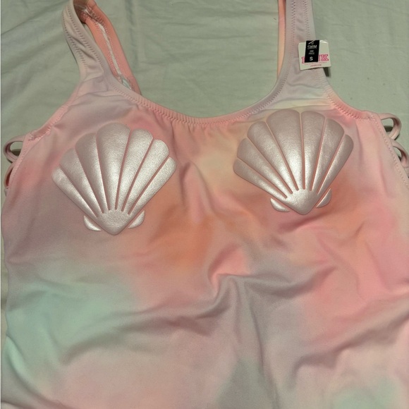 Mermaid 🧜🏻♀️ One Piece Swimsuit - Picture 3 of 7